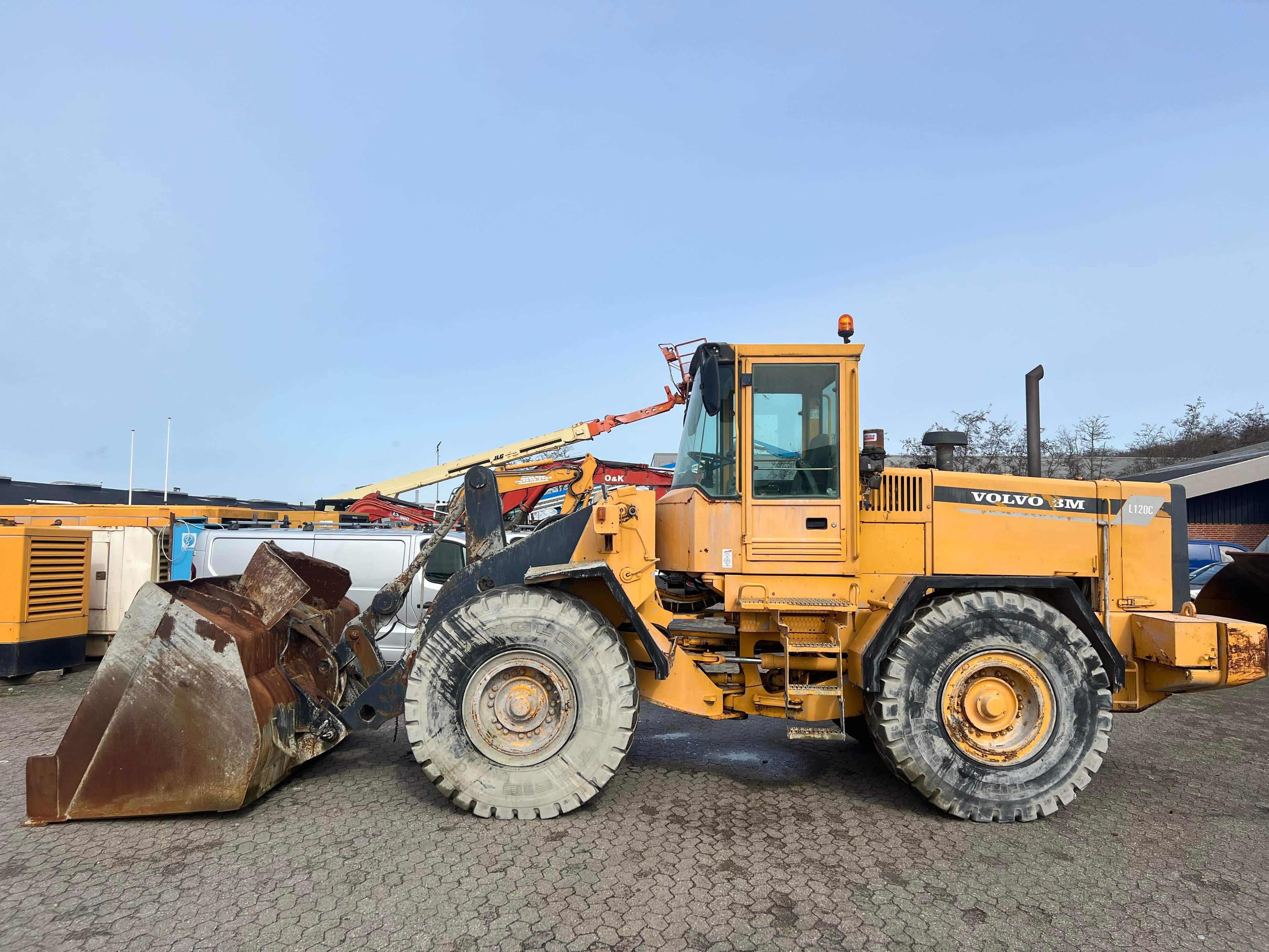 Volvo L 120 C