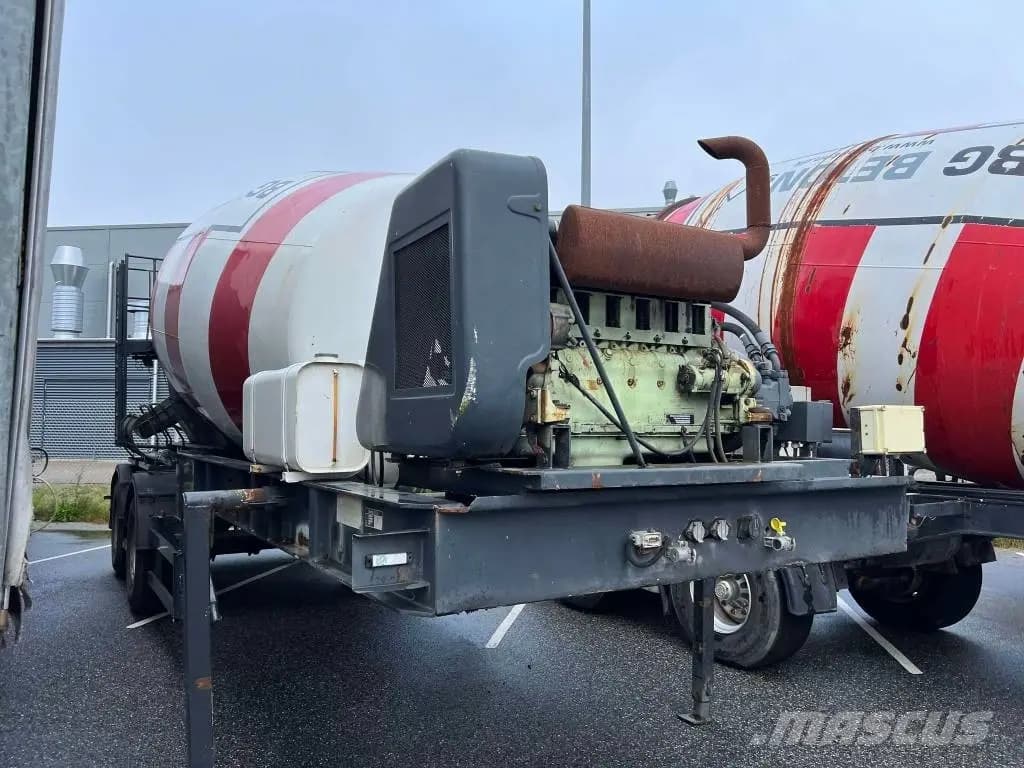  Kel-Berg concrete trailer