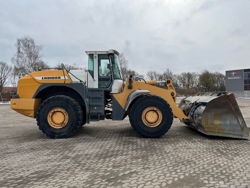 Liebherr 580