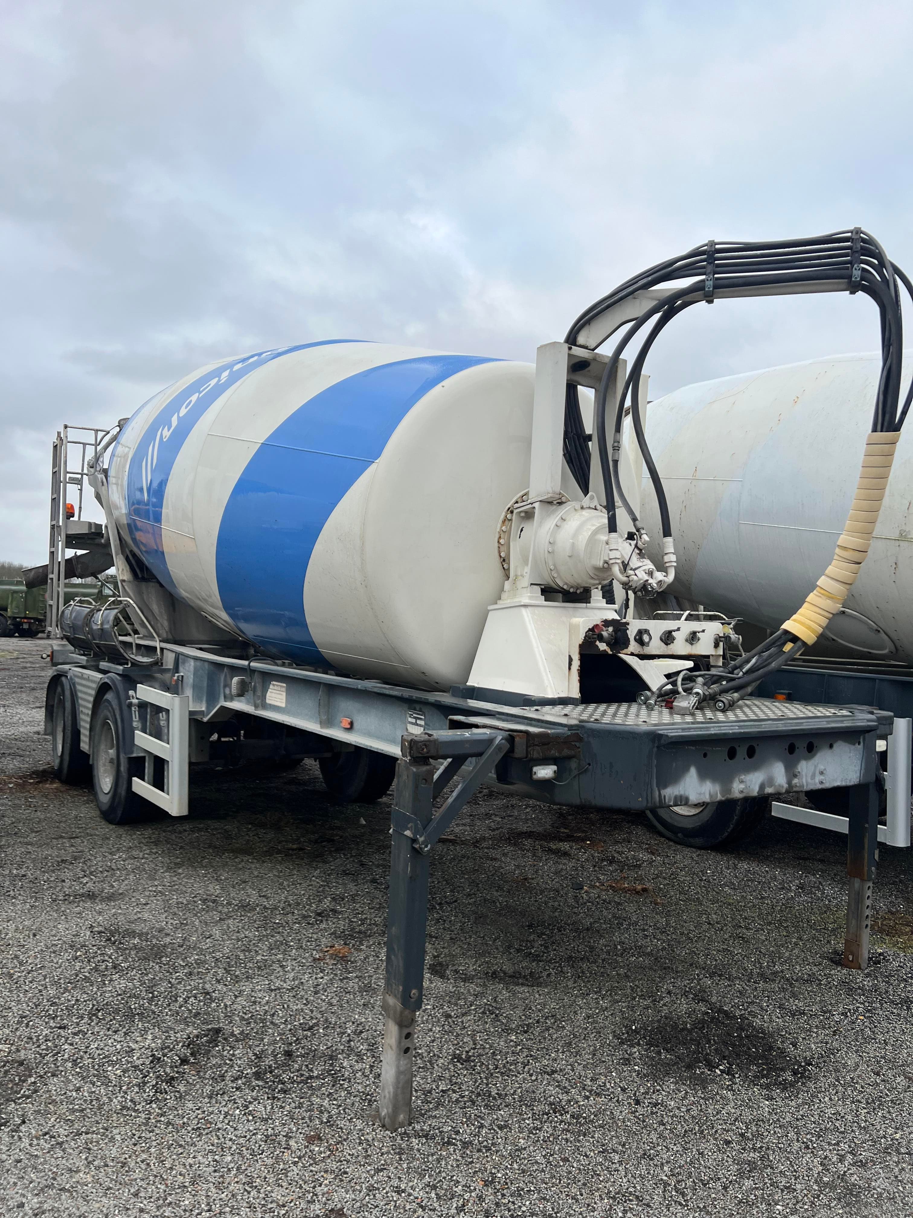 MTDK and Kel-Berg Semi trailer Concrete mixer - billede 1